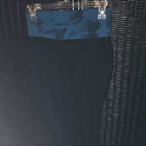 OLD NAVY WORK OUT PANTS SIZE SMALL